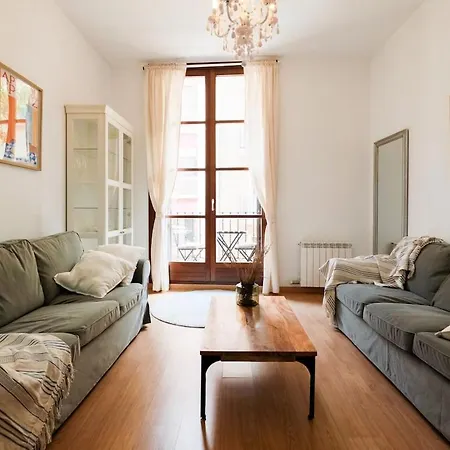 Seo Centro 8 Pax Familiar 3 * 萨拉戈萨